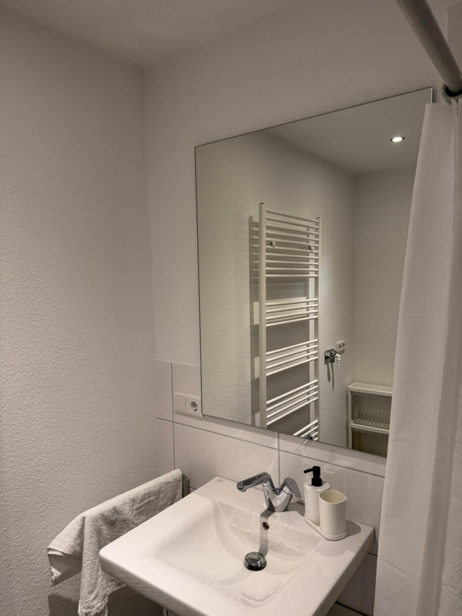 Barrierefreie Wohnung Im Herzen Der Stadt Mit Parkplatz, Wifi Und Tv - Emma Werne Exterior foto