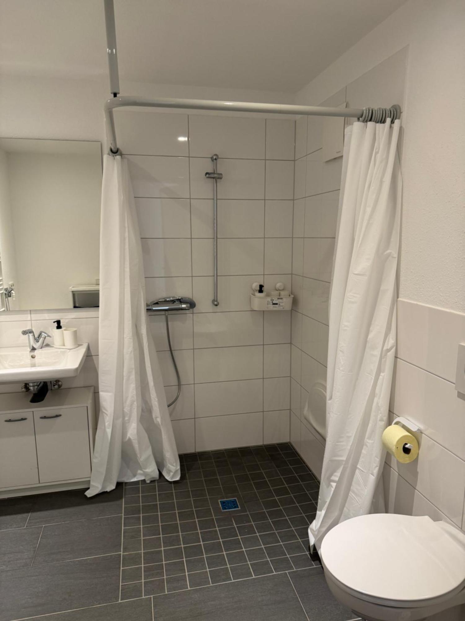 Barrierefreie Wohnung Im Herzen Der Stadt Mit Parkplatz, Wifi Und Tv - Emma Werne Exterior foto